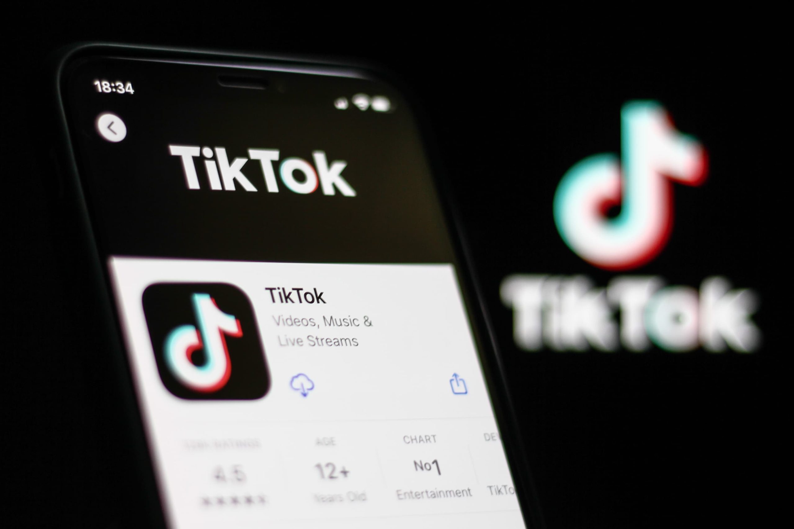 L'application Tiktok sur un téléphone cellulaire