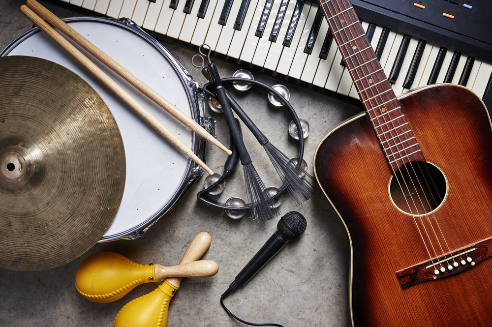 Une variété d'instruments de musique